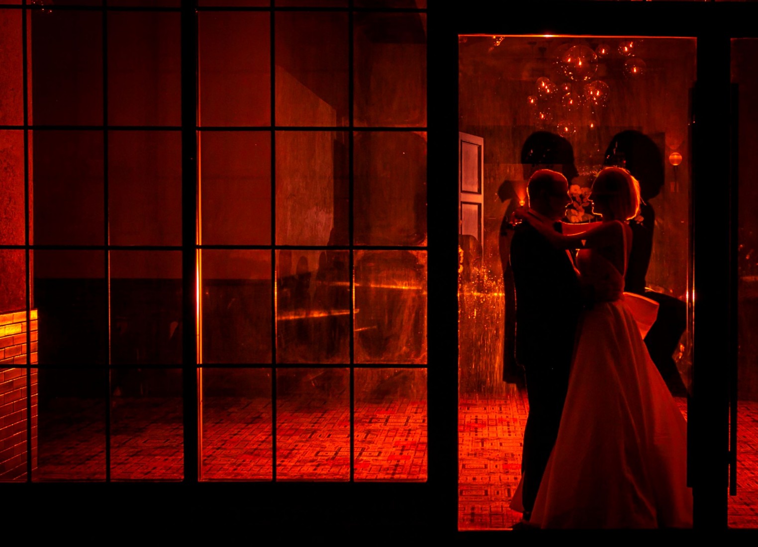 comfortable and private wedding photography philladelphia