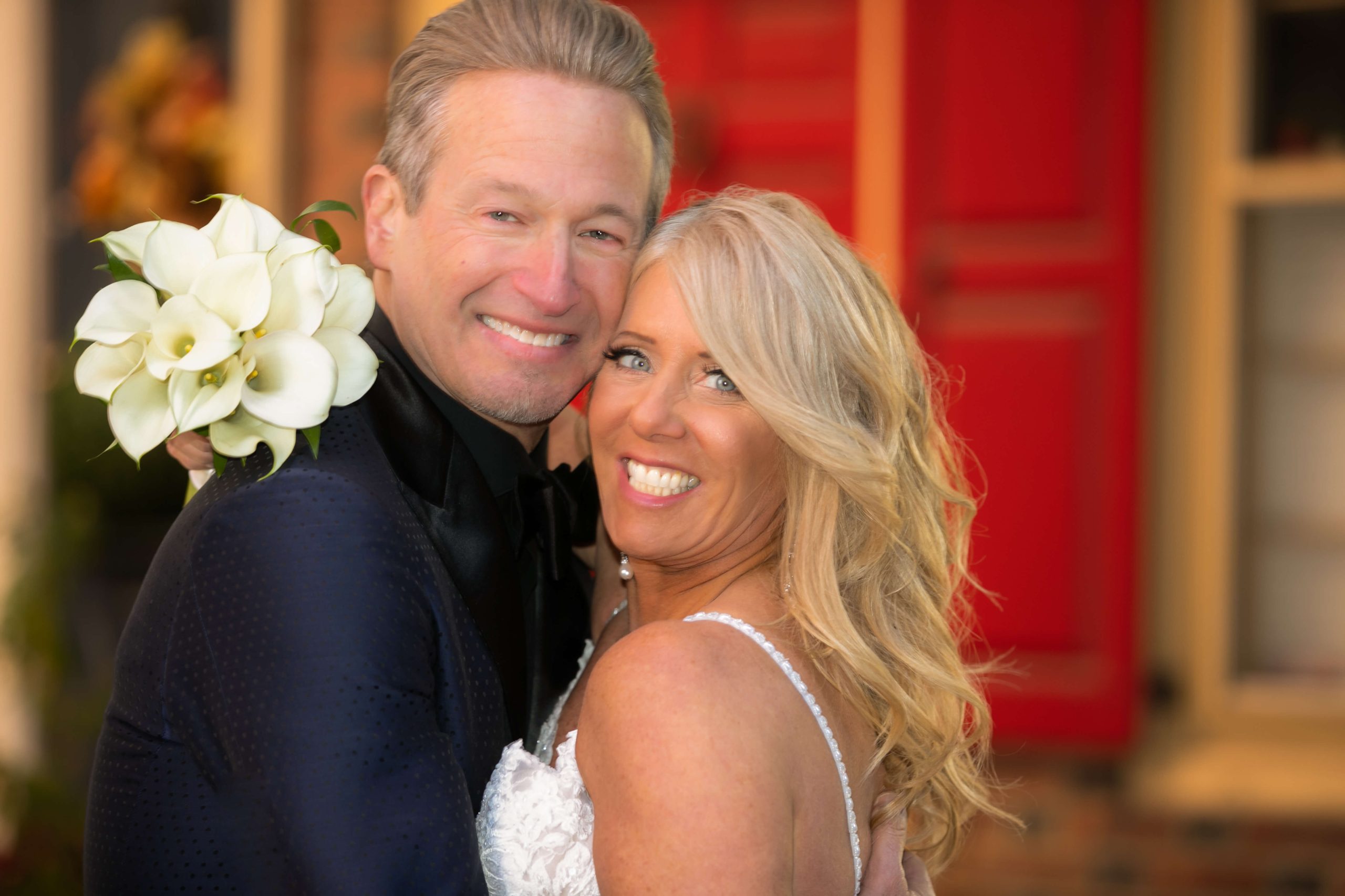 Headhouse Market: A Brick Canopy for Wedding Portraits