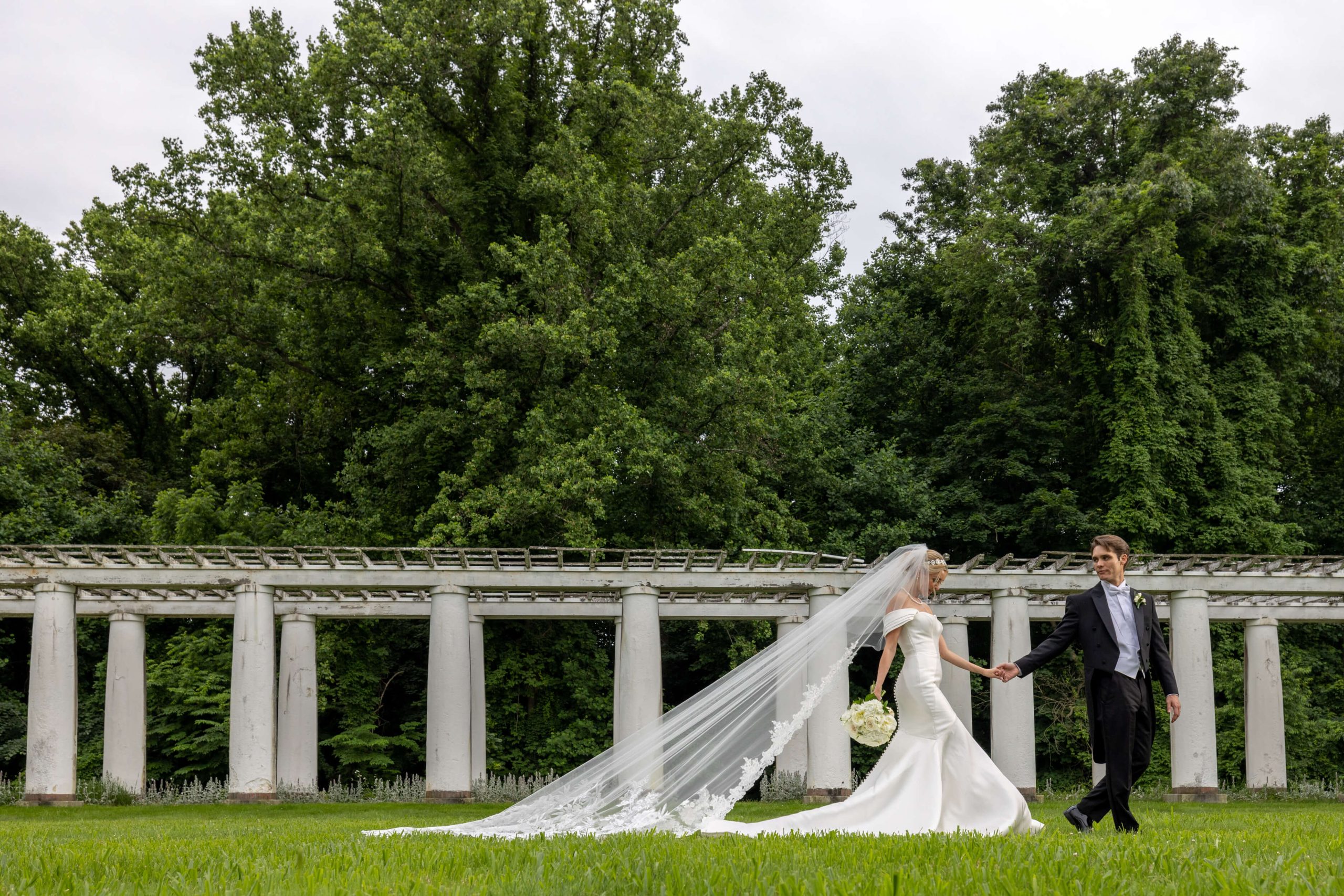 Hire a Professional Wedding Photographer with Experience at Greystone Hall